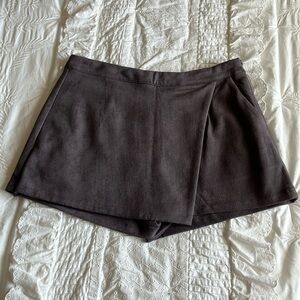 August winds purple suede skort